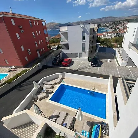 Apartman Diva With Heated Pool *