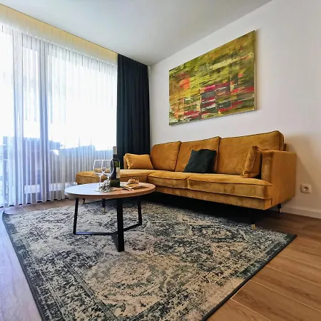 Diva With Heated Pool Apartman Trogir