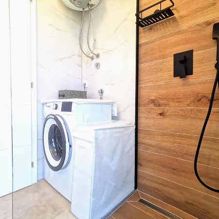 Apartman Diva With Heated Pool