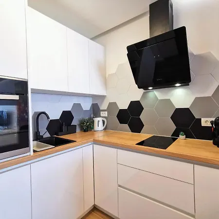 Apartman Diva With Heated Pool Trogir